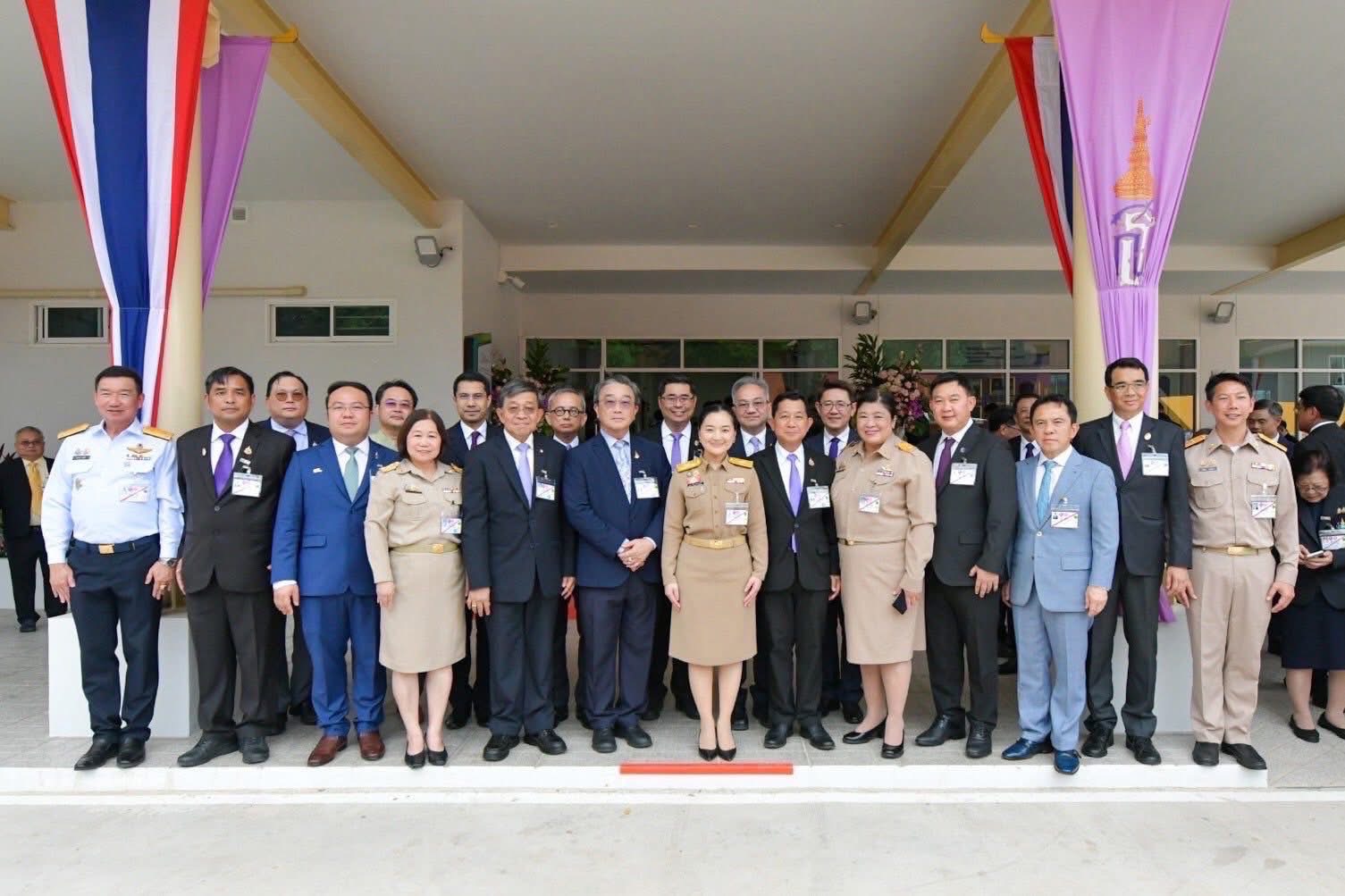 KJI8