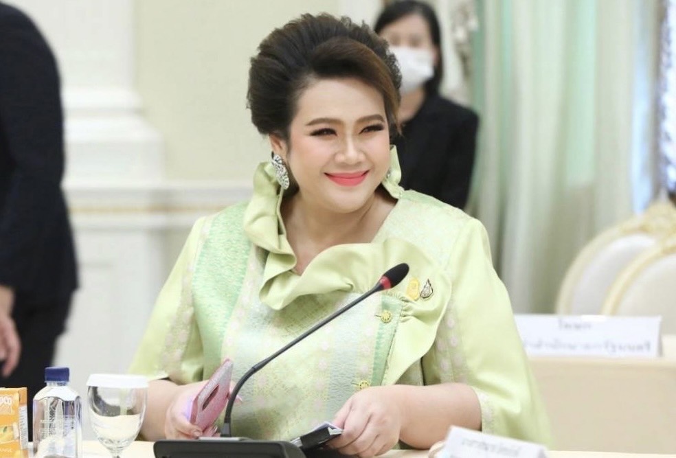 รมว.อว. 